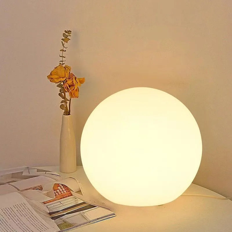 Romantic Ball Table Lamp for Girls' Rooms