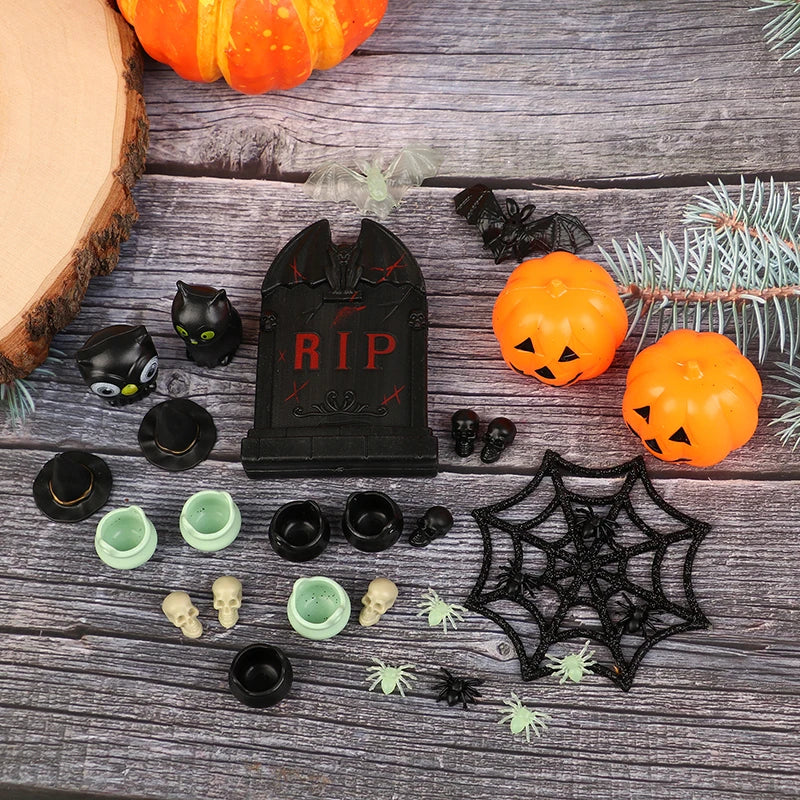 Miniature Halloween Dollhouse Decor