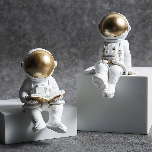 Resin Astronaut Desk Ornament