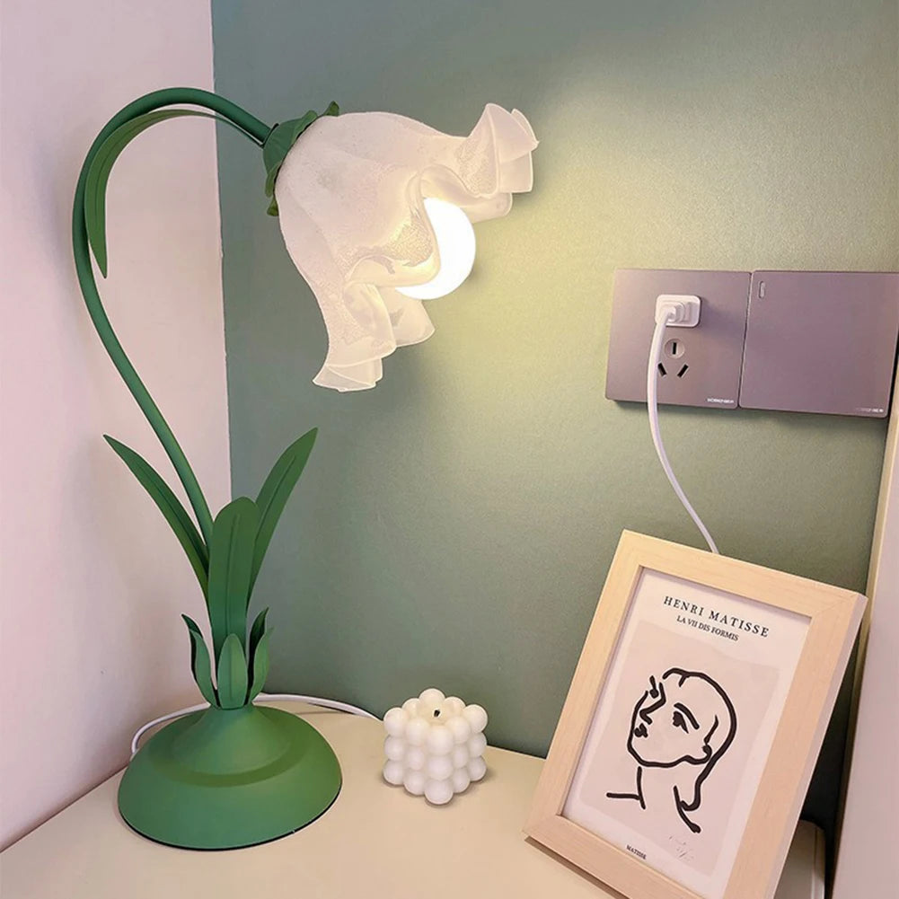 Retro Flower LED Desk Lamp - Eye Protection