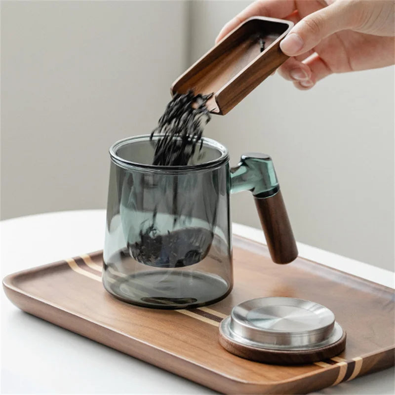 Walnut Handle Glass Tea Cup with Lid