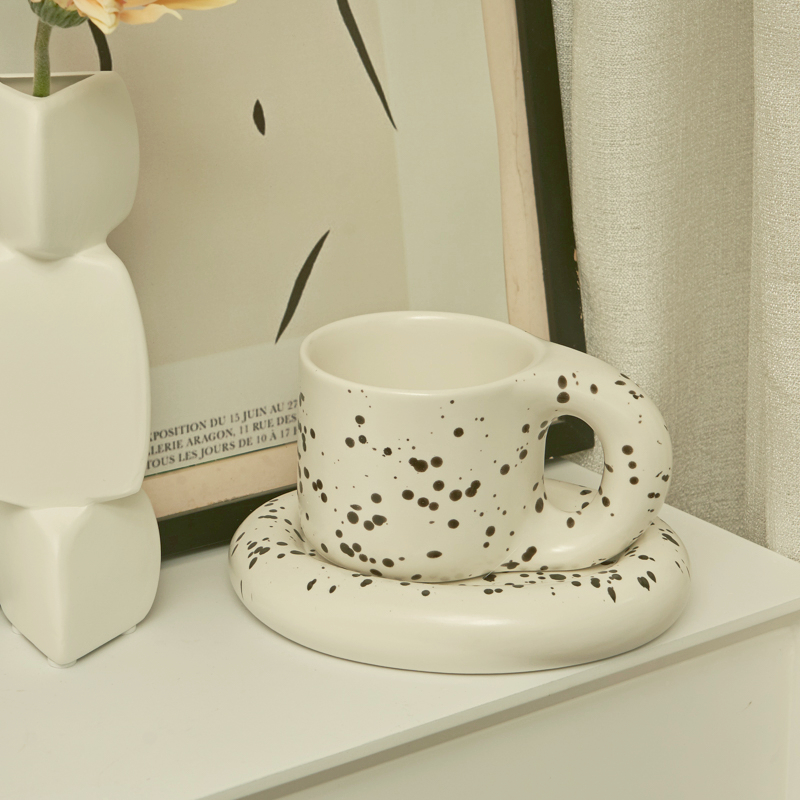 Aesthetic Dot Chubby Ceramic Handle Mug and Saucer Set